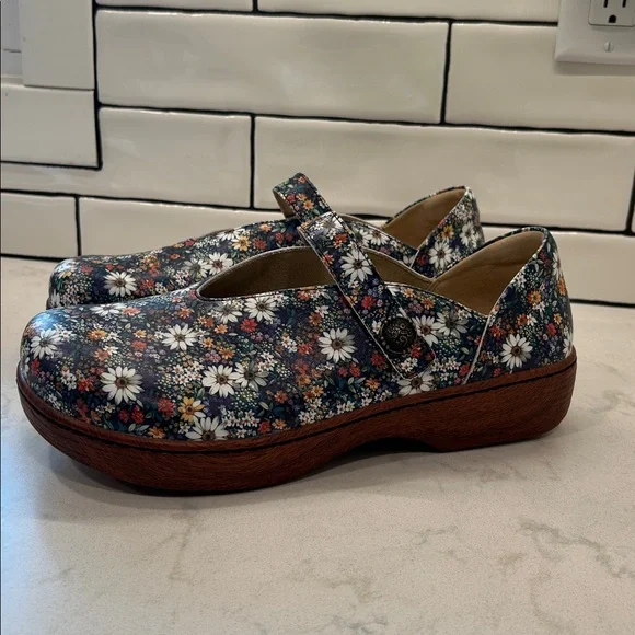 Alegria Opheliah Floral Print Mary Jane Shoes - Picture 4 of 16